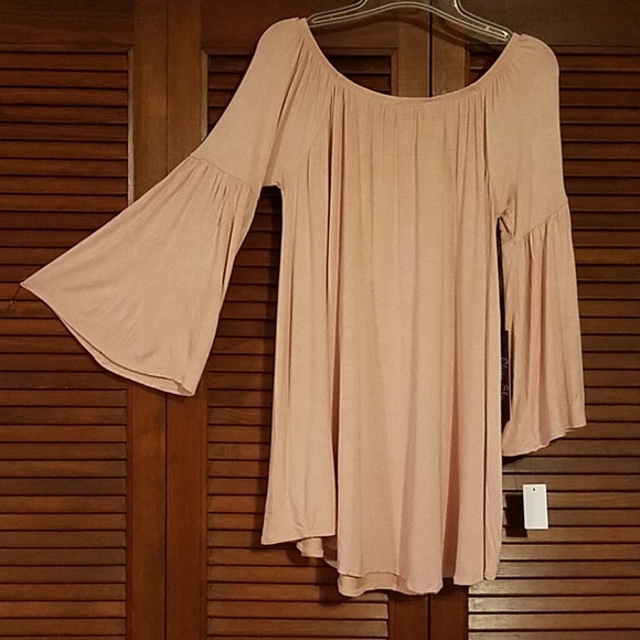 Olivia Sky Tops - NWT Olivia Sky tunic